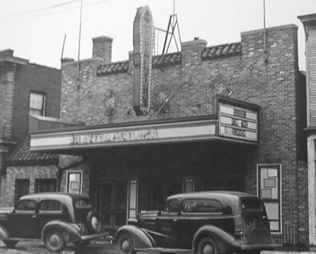 Wealthy Theatre - Old Photo (newer photo)